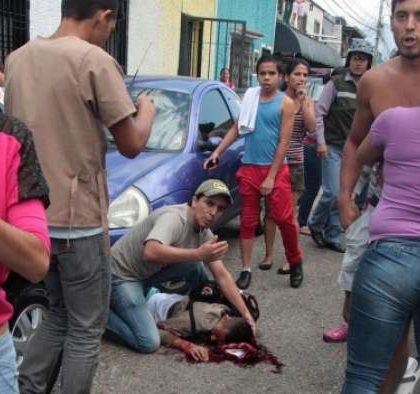 Muere joven que recibió disparo en marcha opositora en Venezuela