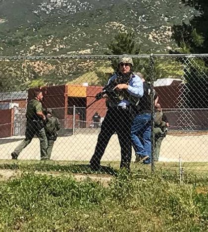 Tiroteo en escuela primaria de California deja 2 muertos y 2 heridos