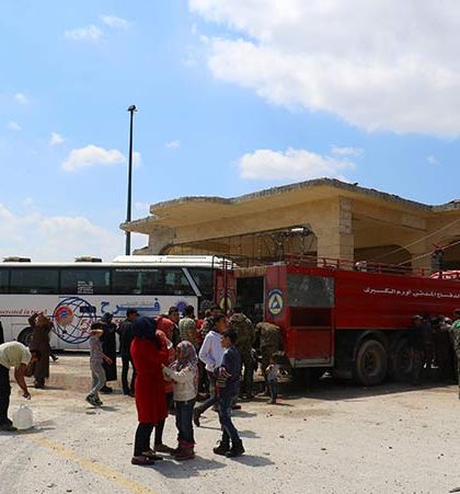 Se reanuda la evacuación de civiles  y milicianos en Siria tras atentado