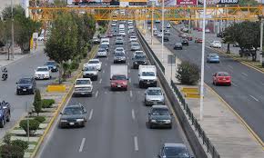 Implementan operativo «Carrusel» en obras de avenida Salvador Nava
