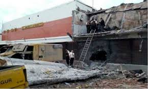 Con explosivos, 50 pistoleros realizan el “asalto del siglo” en Paraguay