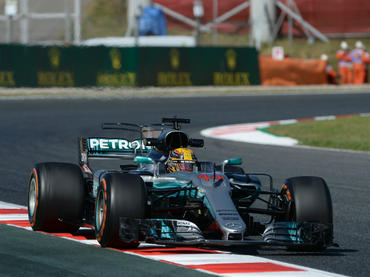 Mercedes saca músculo  en ensayos frente a Ferrari