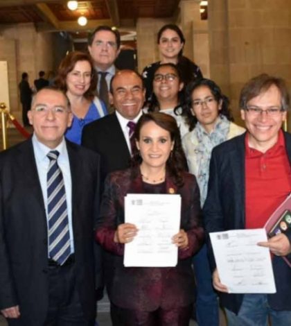 Tratan a CDMX como menor de edad: Constituyentes PRD