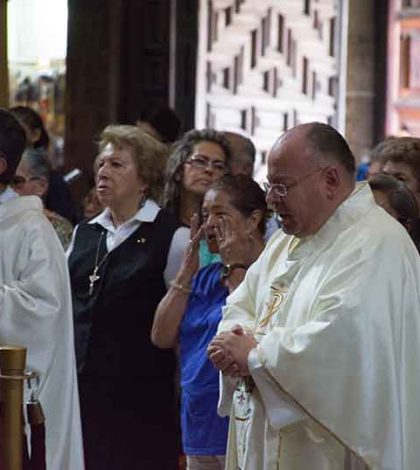 Tras ataque en la Catedral, realizan acto de desagravio