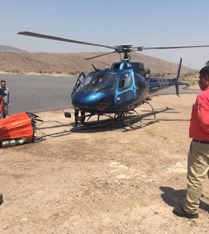 Capacitan a personal en combate de  incendios forestales con equipo aéreo