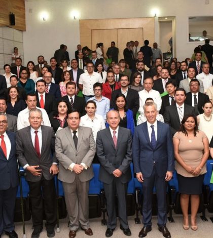 Concluye OEA Diplomado a  servidoras y servidores públicos