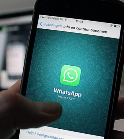 Trucos para que leas los mensajes de WhatsApp sin que te cachen
