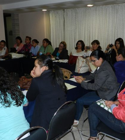 Representantes de Instancias de Mujeres en SLP participan en curso de capacitación