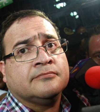 Guardias amenazan y propinan empellones a Duarte, denuncia abogado