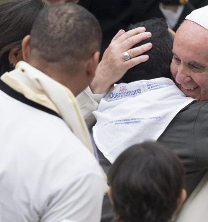 Se honra a Dios salvando vidas, no asesinándolas: Papa Francisco