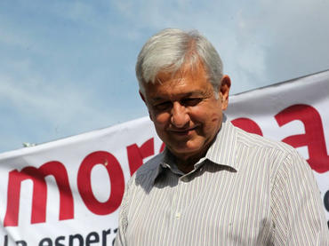 López Obrador acusa a ‘políticos  corruptos’ de desatender hospitales