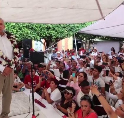 AMLO pide a Peña Nieto evitar casos como el de Palmarito, Puebla