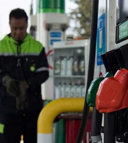 Sancionan a 12 gasolineras por vender combustible robado: Onexpo