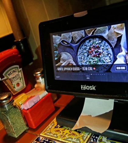 Restaurantes usan la tecnología para que gastemos más