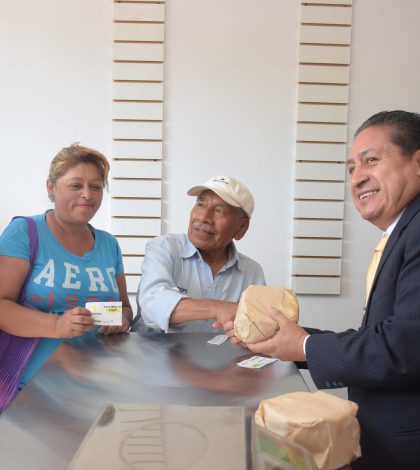 Inauguran primer expendio de tortillas en la Rivas Guillén