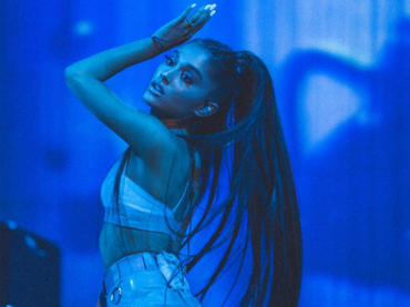 Ariana Grande reanuda su gira en París tras atentado