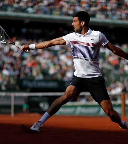 Djokovic avanza por undécima ocasión a cuartos de Roland Garros
