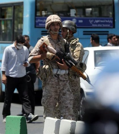 Al menos 12 muertos y 39 heridos tras ataques en Teherán