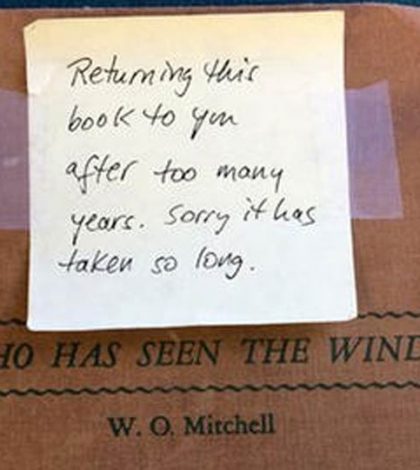 Devuelven libro a biblioteca… después de 52 años