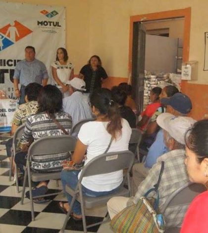Alcalde entrega ‘huesitos con carne’ en Yucatán; le llueven críticas