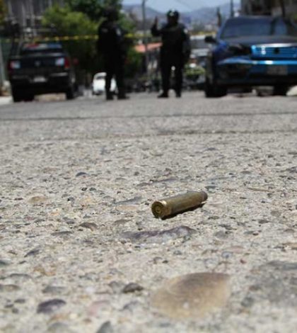 Caen 4 hombres por agresiones a policías de Michoacán