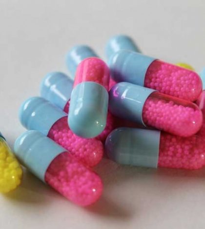 Compró pastillas para adelgazar en Facebook; ahora lucha por vivir