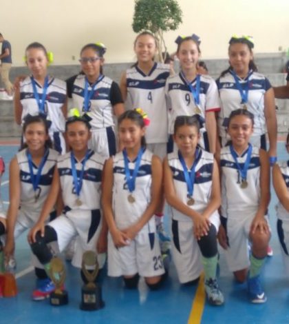 Salesiano Primaria bicampeon de basquetbol de la Polideportiva