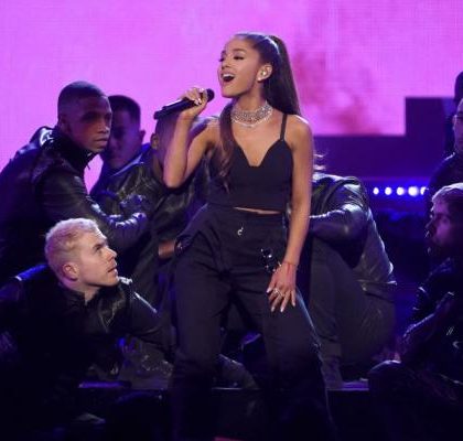 Ariana Grande lanza sencillo en apoyo a las víctimas de Manchester