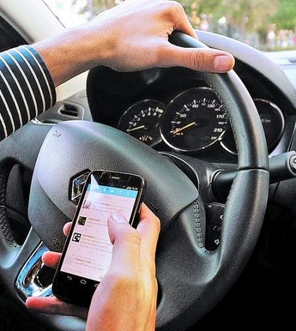Uso de celular, principal causa de accidentes vehiculares