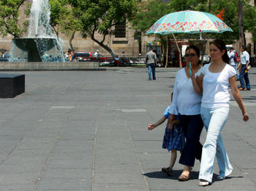 Prevén ambiente muy caluroso y cielo medio nublado en Jalisco: SMN