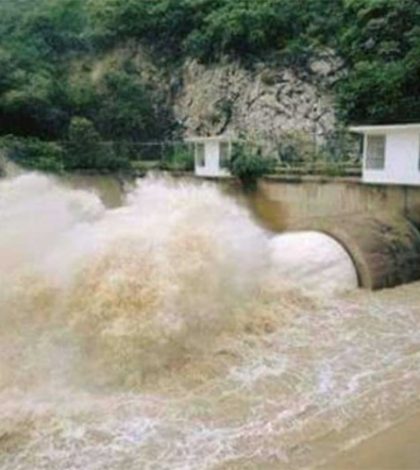 Incongruente pretender aumentar la tarifa de servicio de agua potable