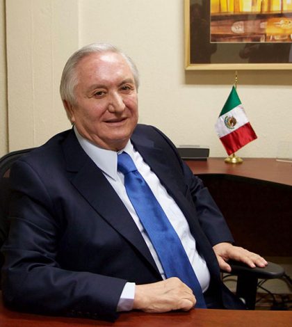 En medio del escándalo de corrupción renuncia  Martínez Loredo a la ASE