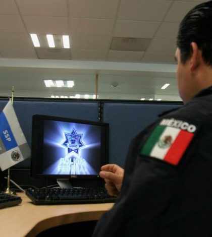 Policía Cibernética imparte cursos en escuelas sobre el uso de las redes sociales