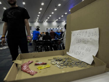 Pide ‘coopera’ para comprarse laptop en Campus Party