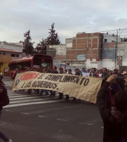 SME marcha hacia la Sedesol; afectan el Paseo de la Reforma
