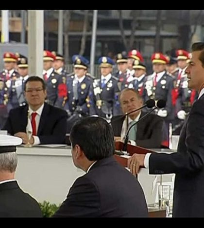 Llama Peña Nieto a gobernadores a trabajar unidos por el país