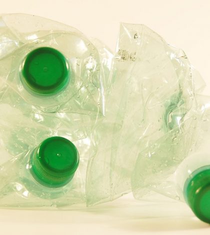 UNAM presenta método para degradar plástico en sólo 15 días