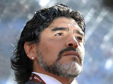 Maradona apoya el uso del VAR en partidos