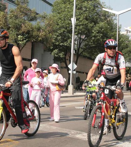 Celebran pedaleando hoy los 10 años de Muévete en Bici en la CDMX