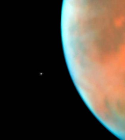 Telescopio Hubble capta la diminuta luna Phobos de Marte