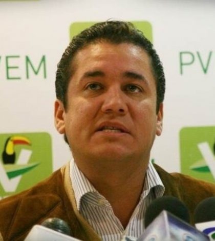 «Destapan» a Carlos Puente como candidato del PVEM al 2018