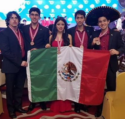 México gana cinco medallas de bronce en la Olimpiada Internacional de Física