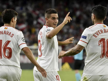El Sevilla sufre, pero califica a fase de grupos de Champions