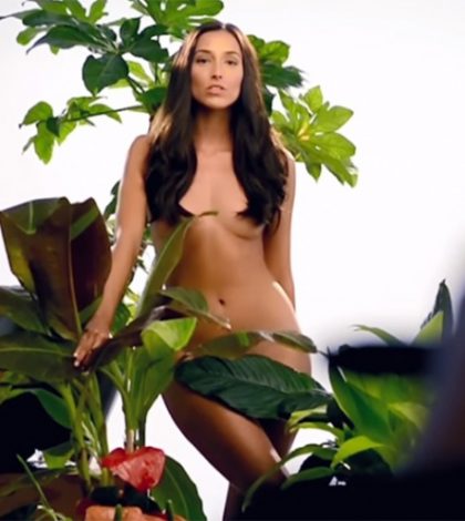 Sofía Sisniega muestra su cuerpo vegano al desnudo