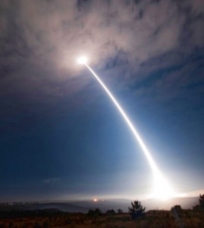 EU prueba con éxito misil balístico intercontinental