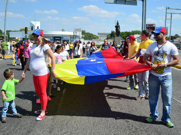 En 3 años, crece al doble el número de venezolanos que llegan a Jalisco
