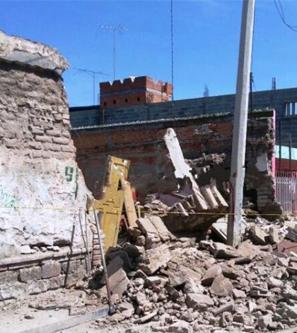 Se derrumba casa en el Barrio de Tlaxcala