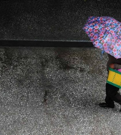 Onda tropical 30 y ‘Harvey’ mantendrán las lluvias en el país: SMN