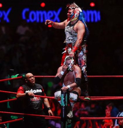 Psycho Clown destapa a Dr Wagner Jr. en Triplemania XXV