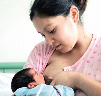El 65 % de de las madres potosinas  no amamantan a sus bebes